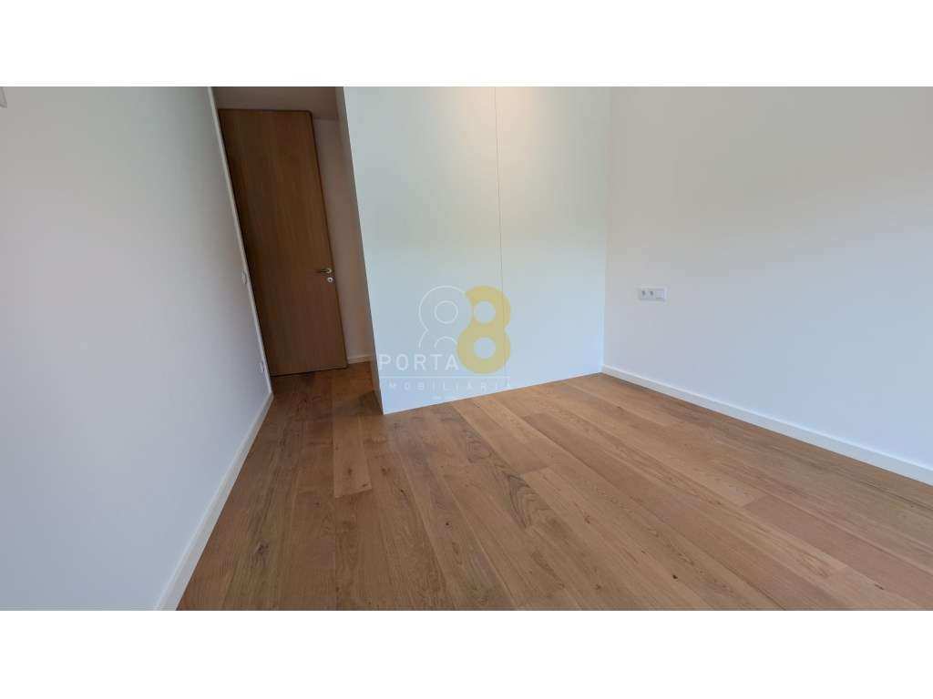 T3 c/varanda e vista mar em Vila Nova de Gaia-13