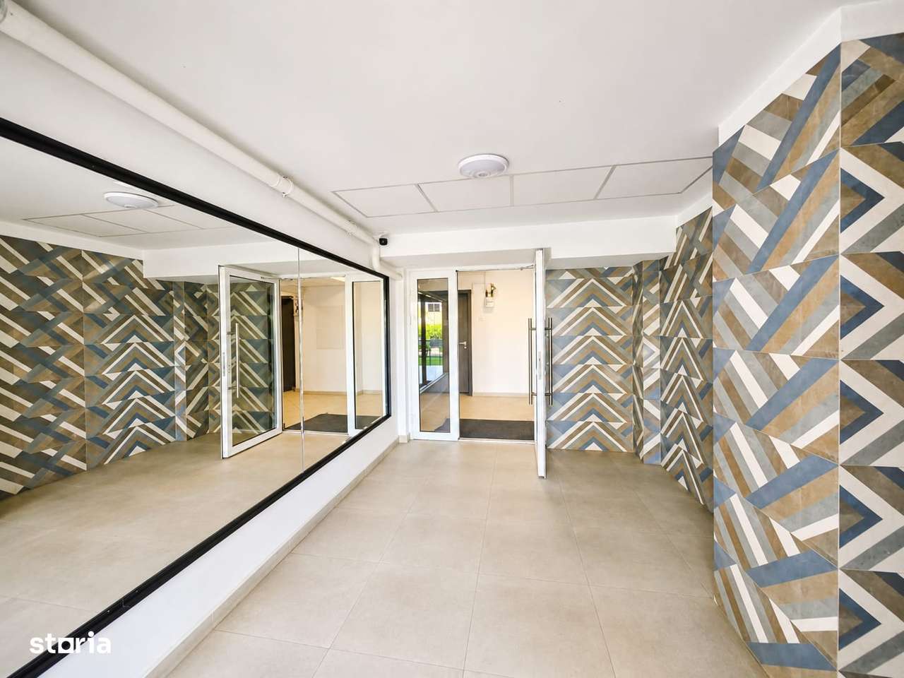 Apartament cu o camera, decomandat (bucatarie inchisa), 41 mp, 88.000-4