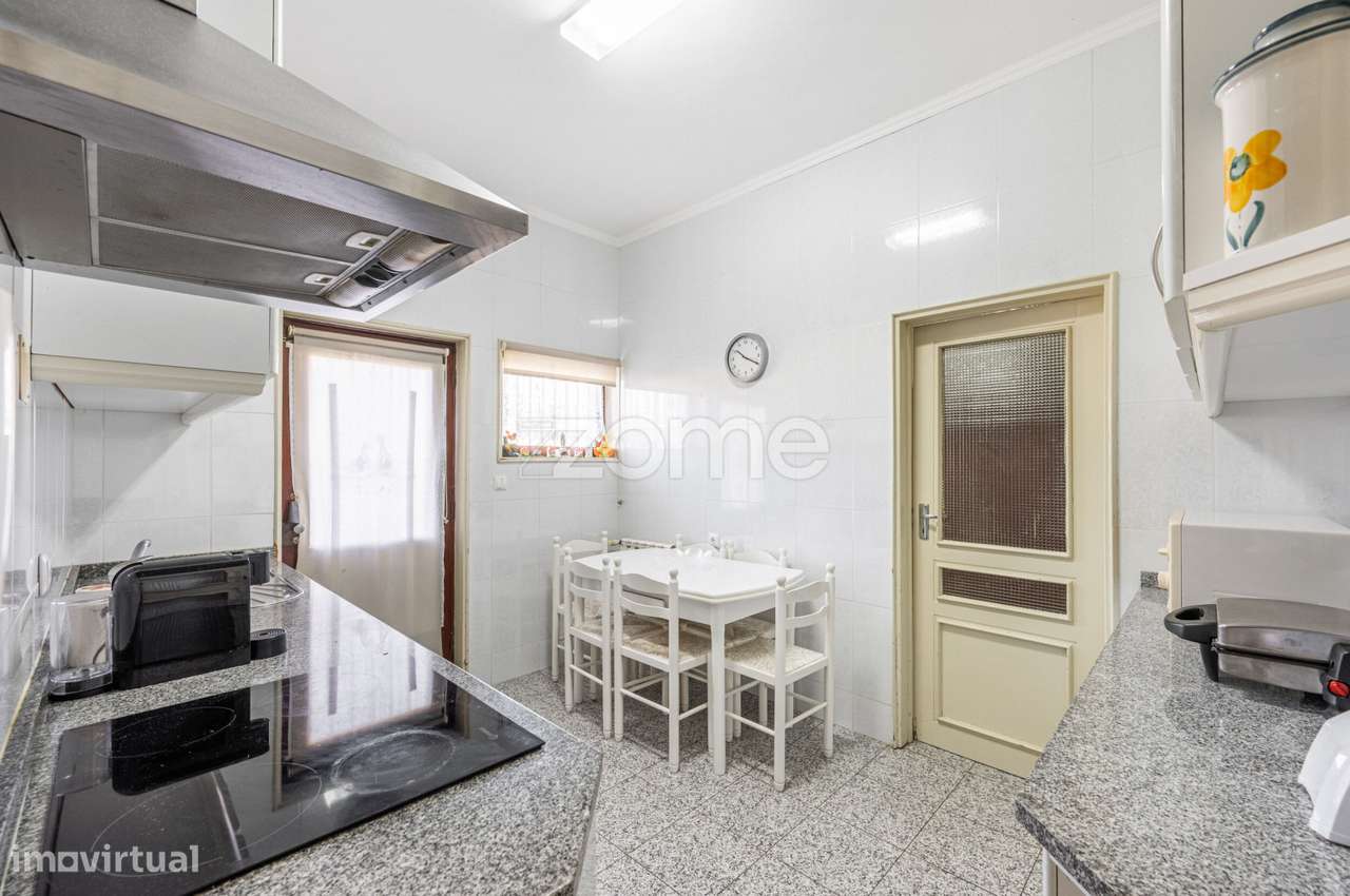 Moradia T4 Com Terreno Em Canidelo Espaco Luz E Mar