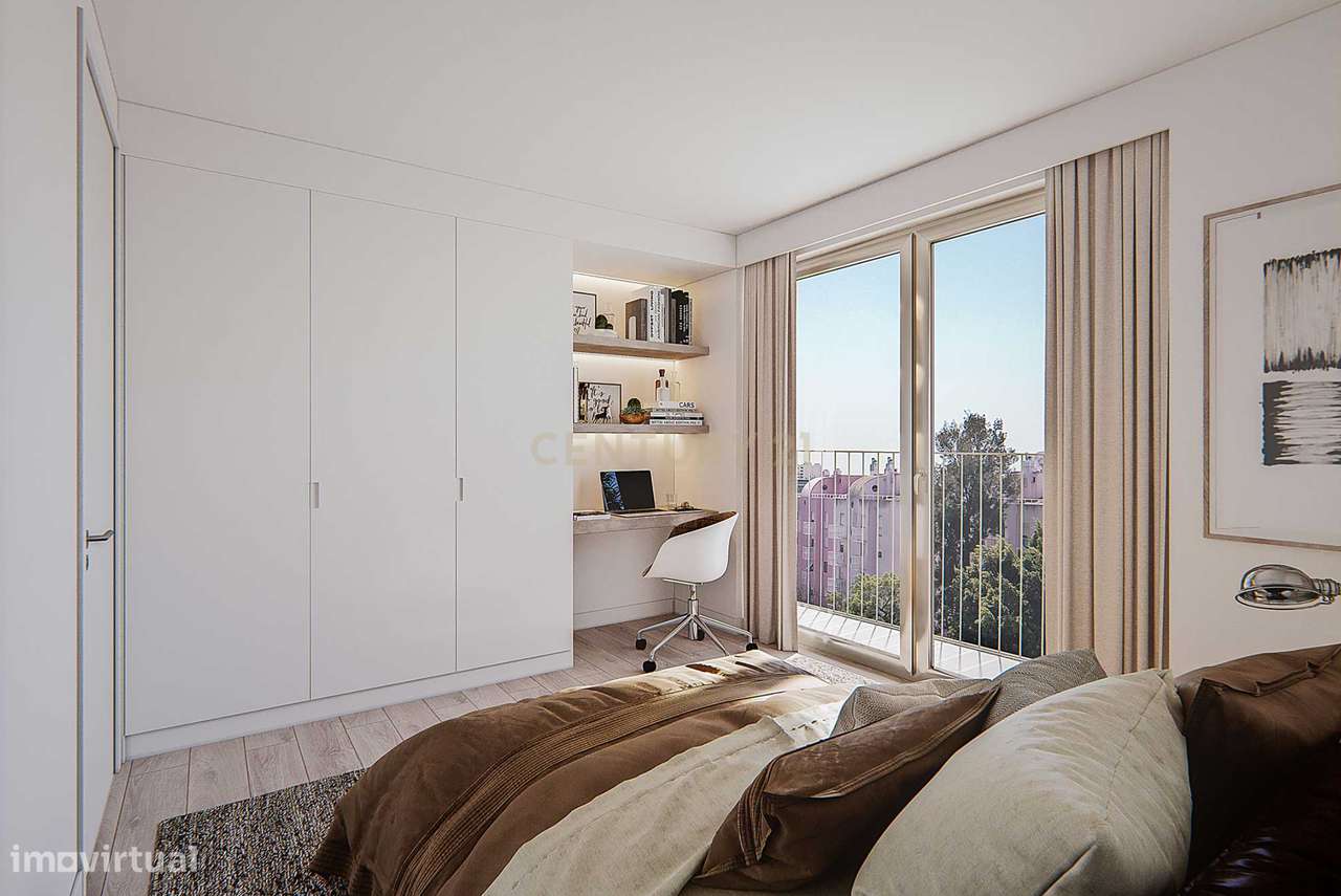 Apartamento T3 com varandas, Olivais - Lisboa-12