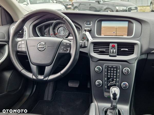 Volvo V40 D2 Drive-E Kinetic - 24