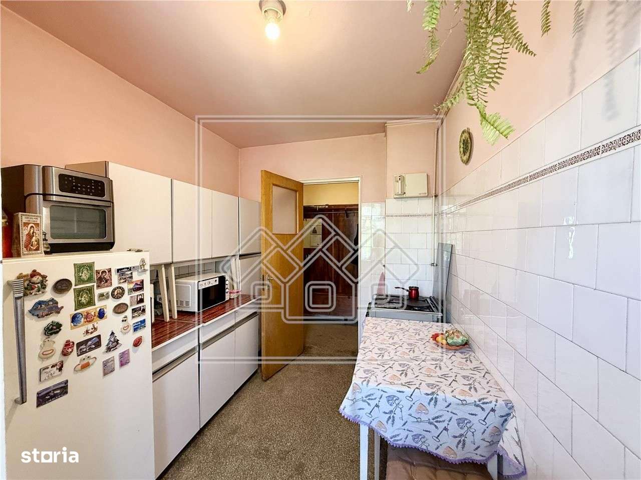 Ap pe Mihai Viteazu, 3 camere, etaj intermediar, balcon - Imagine principală: 3/13