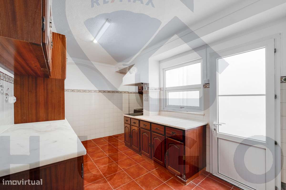 Moradia T3 no Centro Histórico de Évora Renovada-6