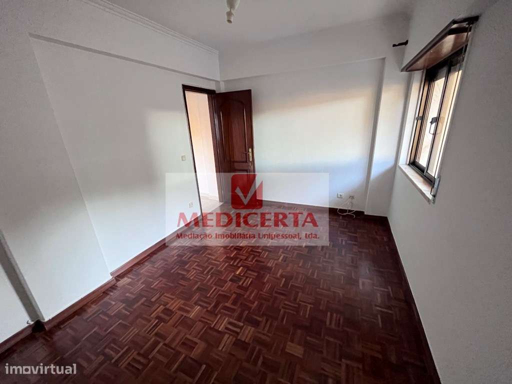 Casal do Cotão - T2 Como Nova-17