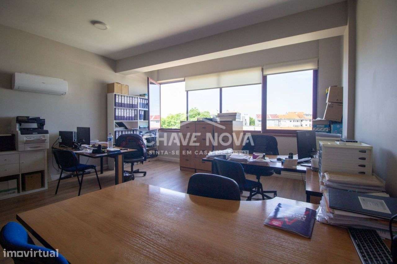 Estúdio T0 Centro Gaia (Avª da República) - Grande imagem: 4/13