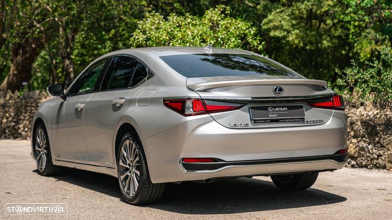 Lexus ES 300h Special Edition - 3