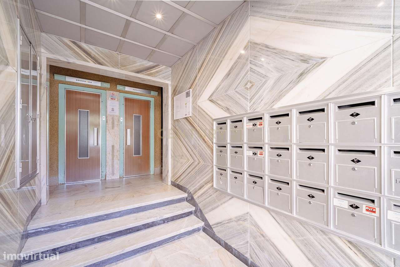 T2 Totalmente Renovado - Damaia-19