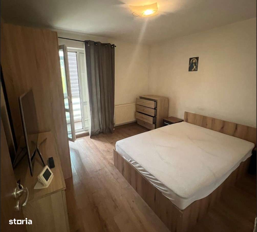 Ap 3 cam decomandat, etaj intermediar, loc parcare, capat Pacurari-4
