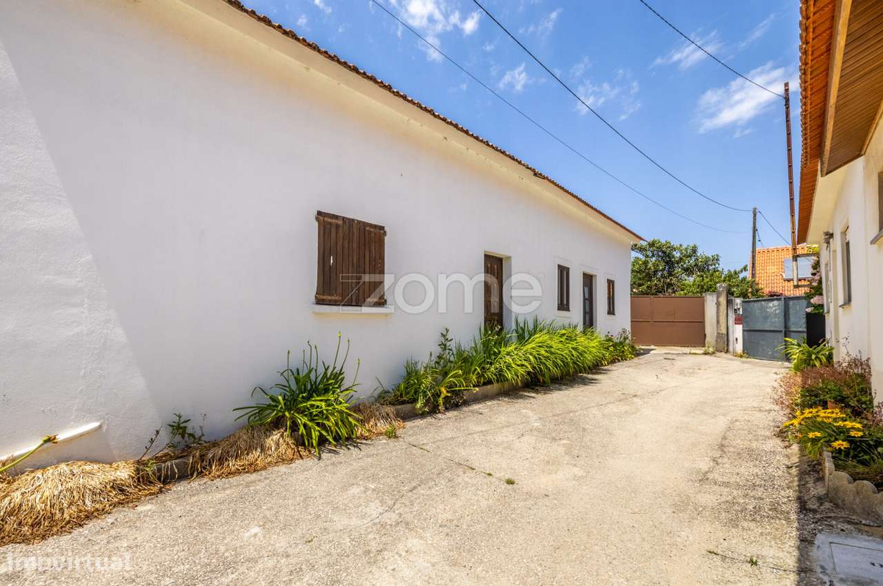 Moradia T2 com Sótão e Anexo Convertíveis Gondemaria-28