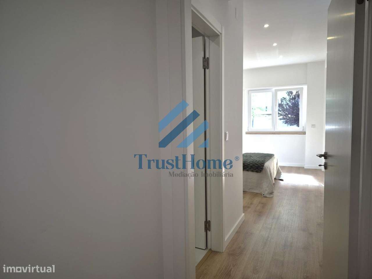 T2 Totalmente Remodelado c/ arrecadação 27m2 Benfica Lisboa-8