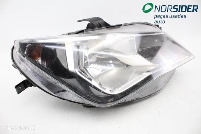 Farol direito Seat Ibiza ST|12-15 - 3