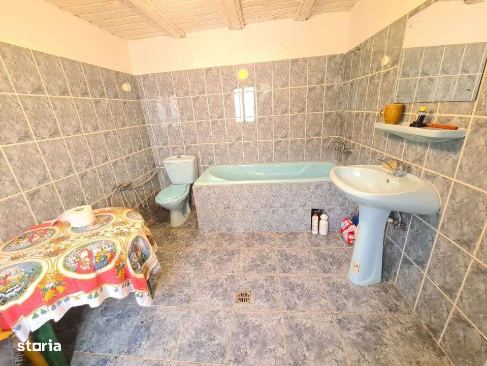 Vanzare casa cu teren generos, in centrul comunei Musetesti - Imagine principală: 5/10