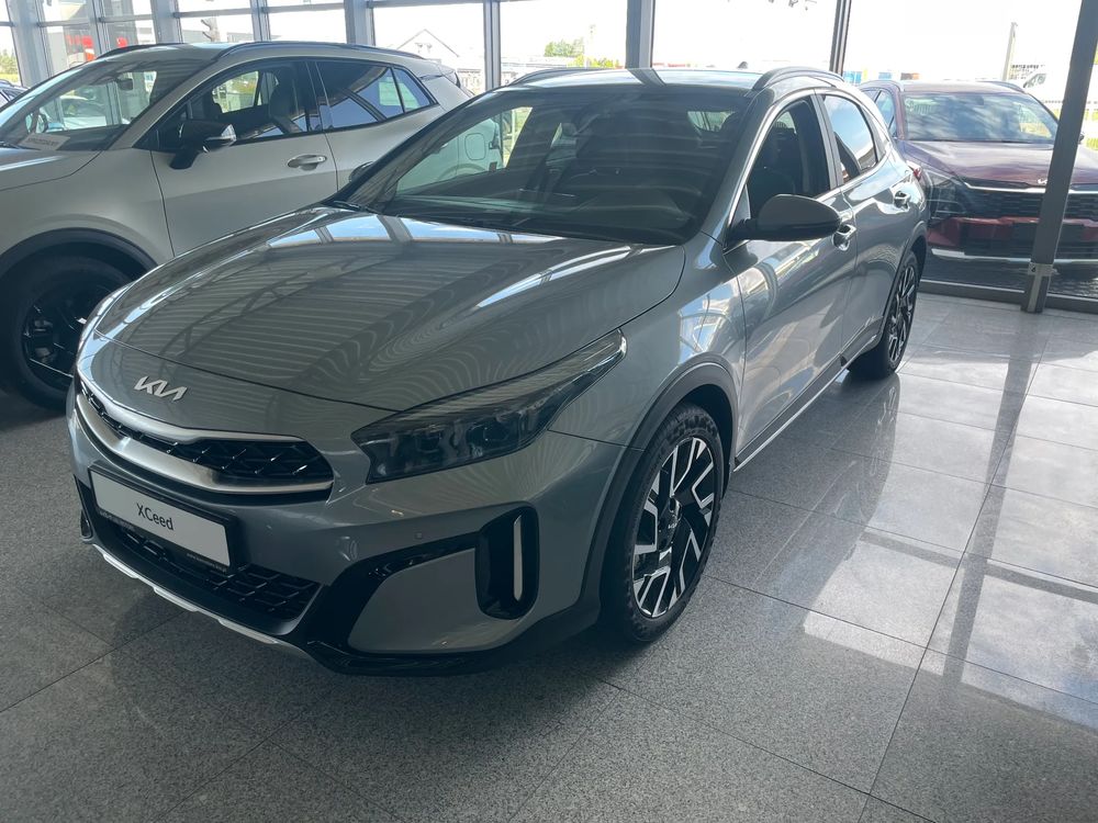 Kia XCeed 1.5 T-GDI Business Line DCT 2025