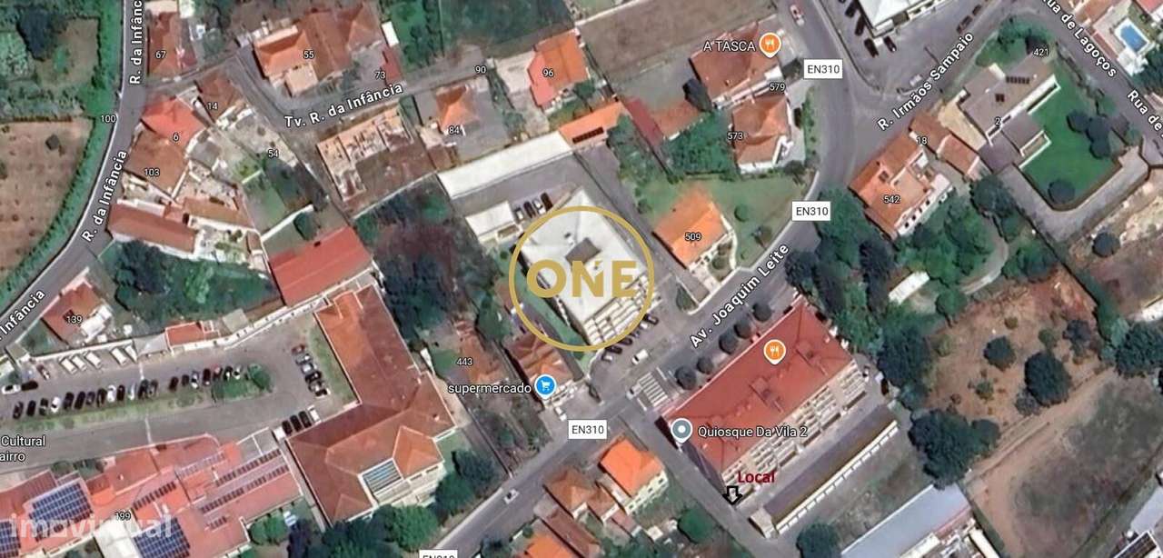 Armazém com 100 m2 de área total e pé direito de 4,5 metros em Bairro - Grande imagem: 3/15