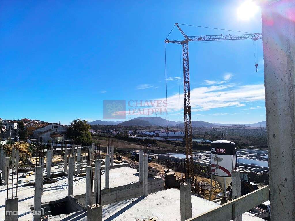 Moradia T4 Exclusiva em Condomínio Privado com Piscina | Junto a Mafra-26
