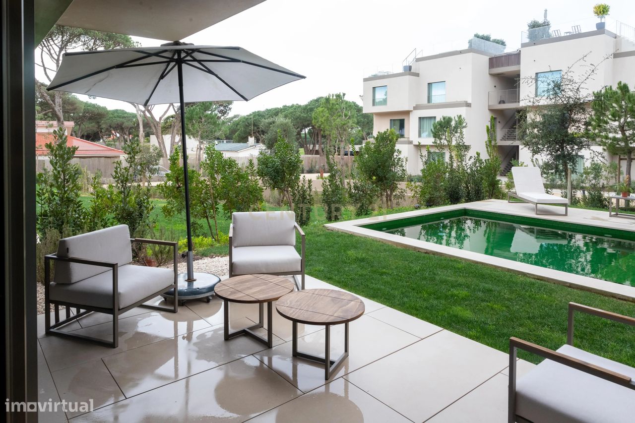MORADIA EM CONDOMINIO FECHADO NA QUINTA DA MARINHA - Grande imagem: 1/13