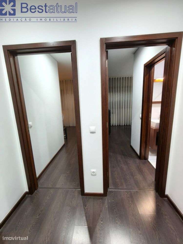 T4 com 186 m2 + Terraço com 186 m2 - Junto ao Centro-42