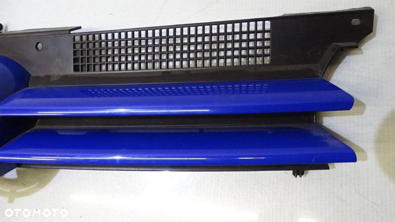 GRILL ATRAPA VOLKSWAGEN GOLF IV 1.9SDI - 2