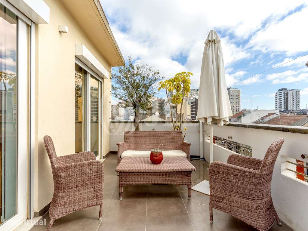 Apartamento T3, penthouse duplex, nas Amoreiras, Lisboa - Grande imagem: 2/23