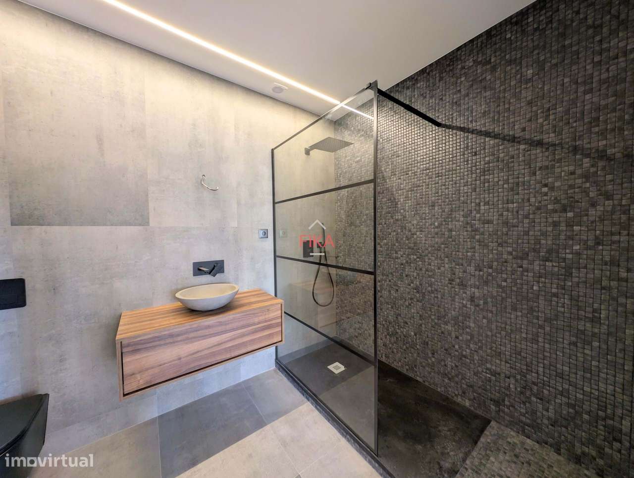 Apartamento T3 totalmente remodelado no centro de Setúbal-7