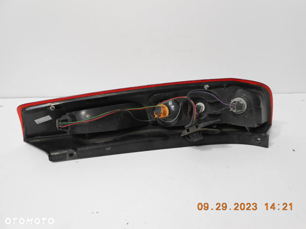 LAMPA TYLNA FORD FIESTA MK6 LIFT 3 DRZWI LEWA - 2