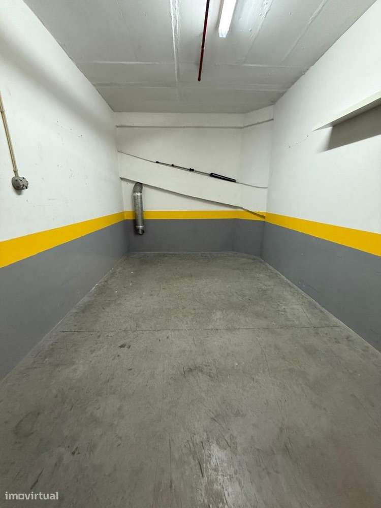 Garagem fechada em Miraflores - BOX de 24m2 para arrendamento - Grande imagem: 4/14