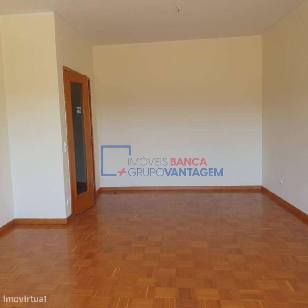 T2 - 281.000,00€ com varanda/ elevador/ garagem| RIO TINTO- DUPLEX - Grande imagem: 5/13