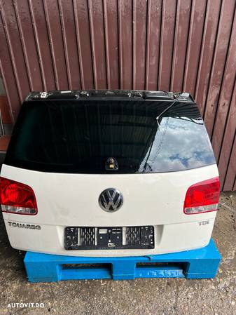 Haion luneta portbagaj VW Touareg 7L 2006 - 1