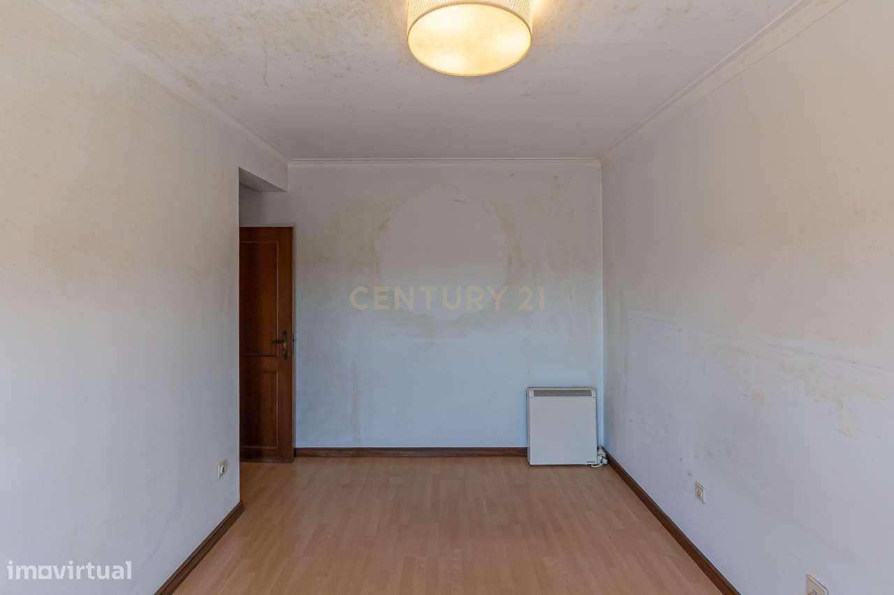 Apartamento T2+1 com Vista Mar, a 1 Minuto da Praia  – Av. Comandante - Grande imagem: 2/32