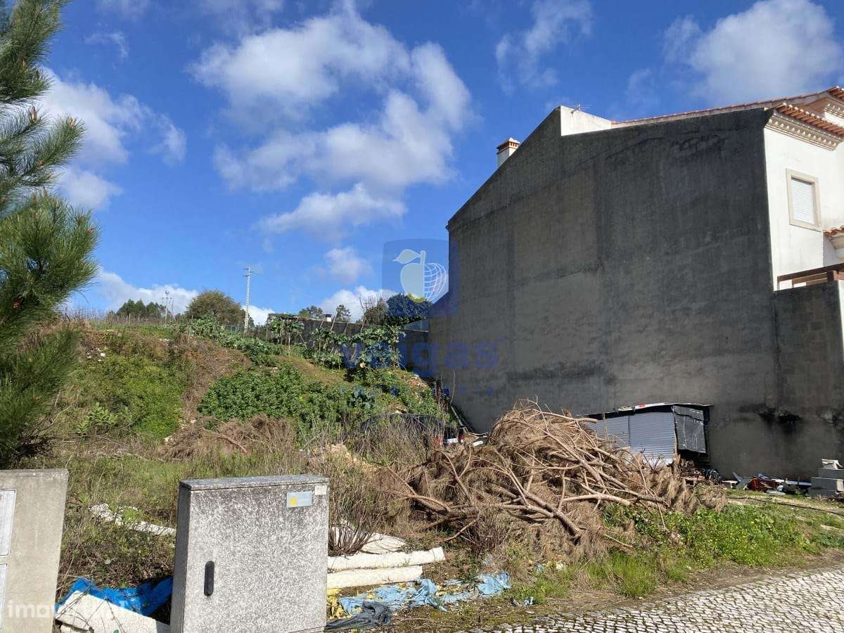 Lote de terreno com  503,47m2,  área de construção de 325m2 (Habitação - Grande imagem: 5/17