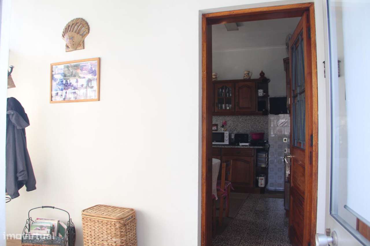 Moradia 4 Frentes lote com 980m2-16