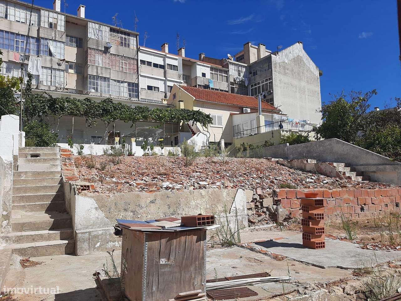 Moradia Bifamiliar com Anexo lote terreno 518m2, Vialonga, Vila Franca - Grande imagem: 4/22