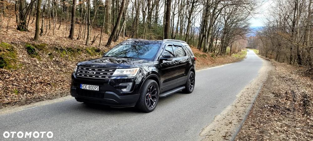 Ford Explorer - 2