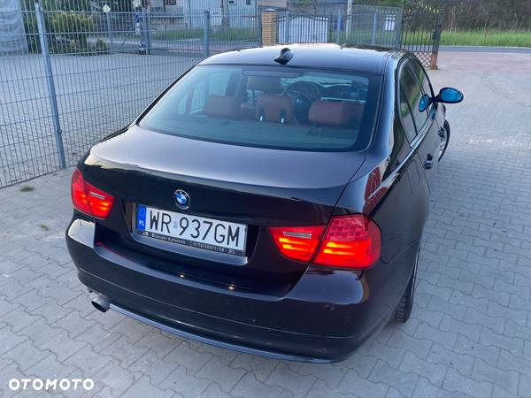 BMW Seria 3 318i Edition Exclusive - 7