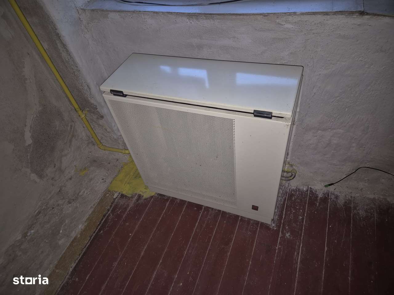 Casă cu 2 camere, Teren 301 mp, acces curte comuna , Pret redus-11