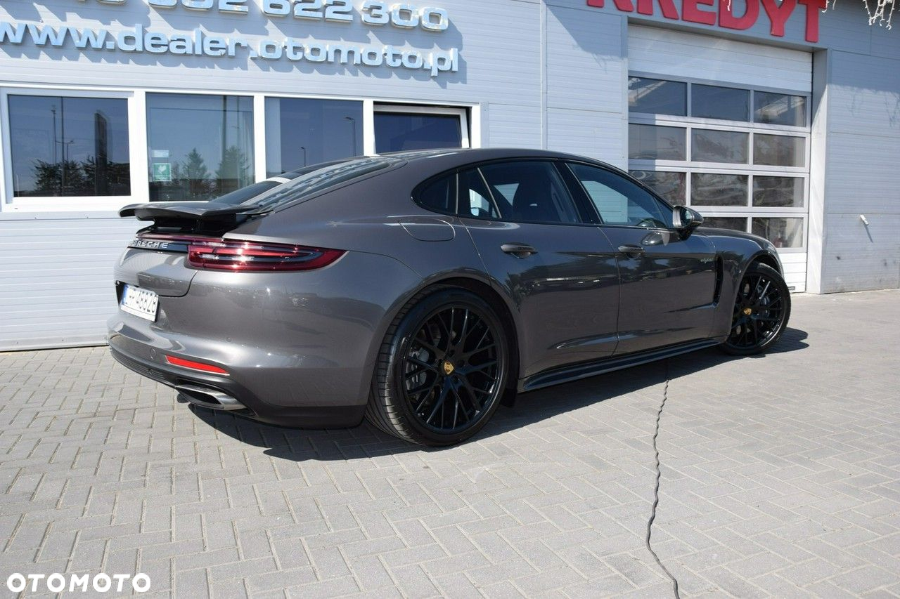 Porsche Panamera - 14