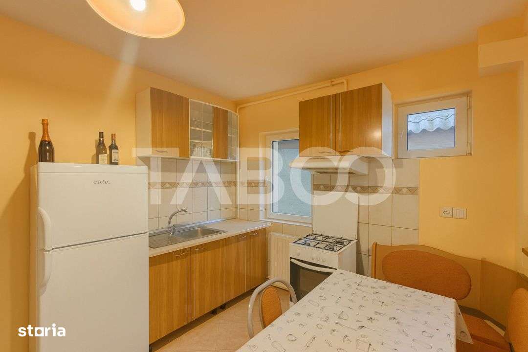Apartament decomandat de vanzare 3 camere balcon parcare si curte - Imagine principală: 5/13