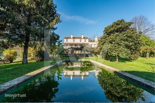 Quinta com Piscina, Court de Tênis e Jardim - Ideal para Residência ou