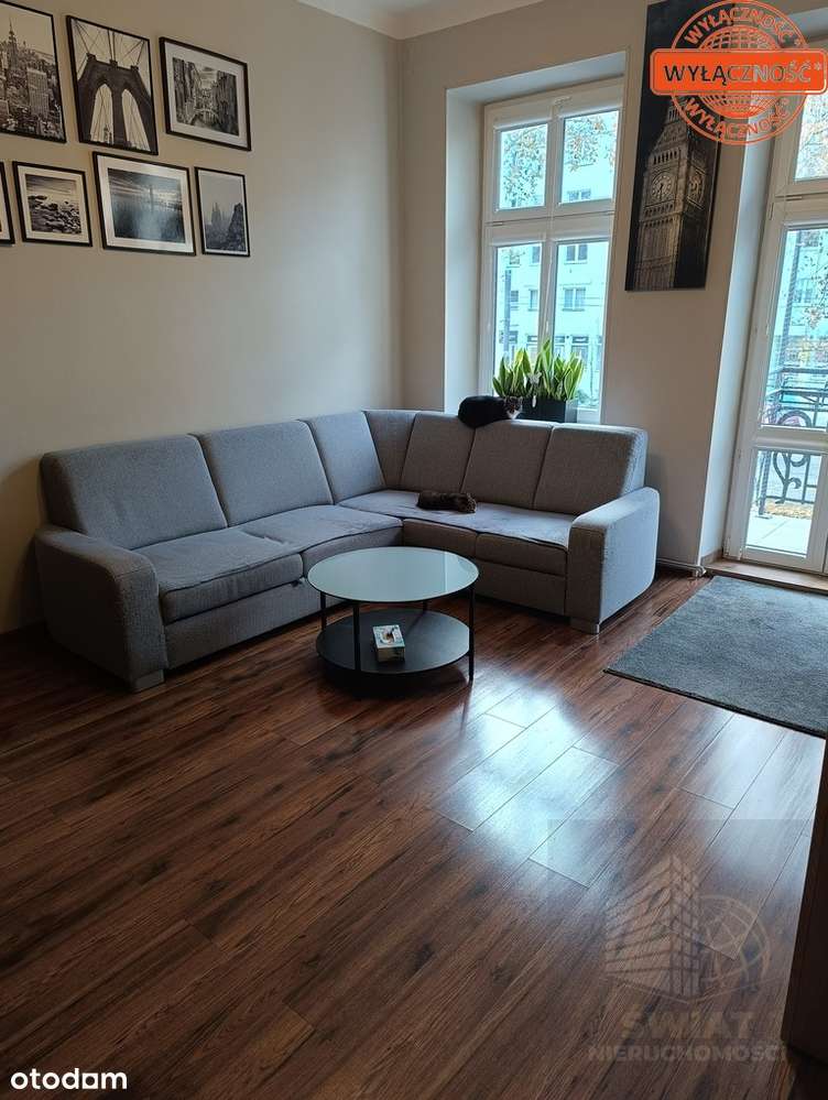 Atrakcyjne mieszkanie w centrum – 2 pokoje, balkon-0