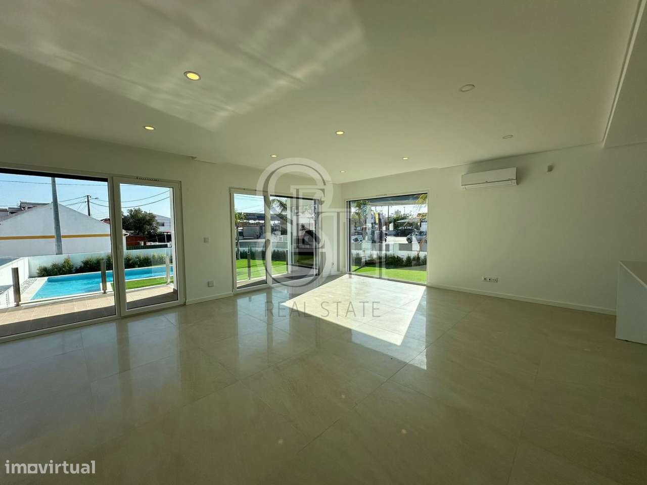 MORADIA V3+1 CENTRO DA CIDADE-7