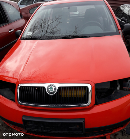 Skoda Fabia, silnik 1.4 MPI, Kod lakieru H9H9 8180 - na części - 1