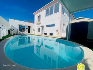 Moradia T3 com piscina, garagem e jardim - Salir do Porto