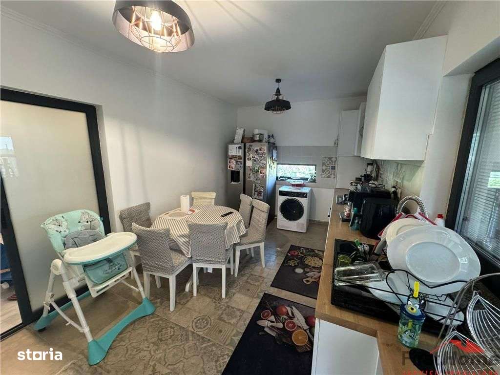 Casa caramida , an 2021 , de vanzare in Focsani Nord - Livada-9