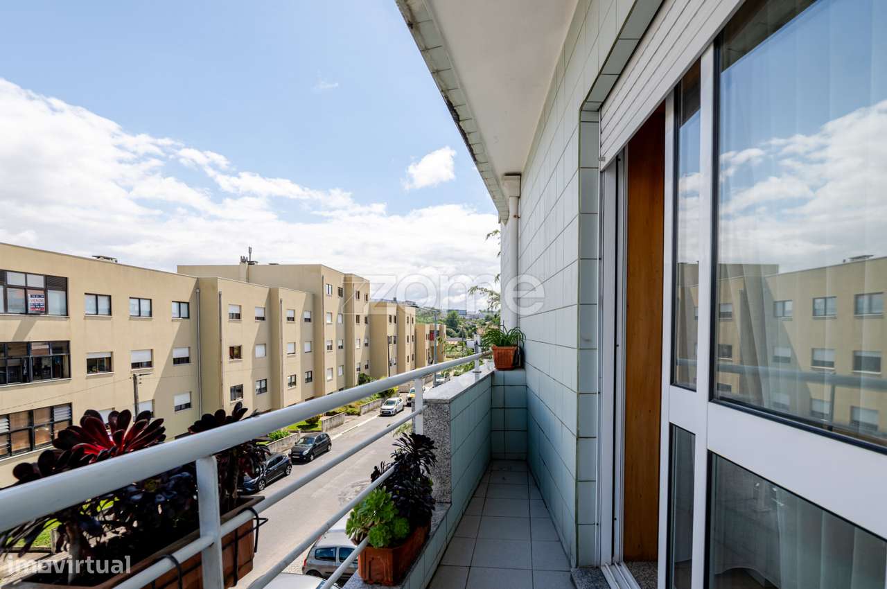 Duplex T3 com Terraço e Vista Mar em Gaia-12