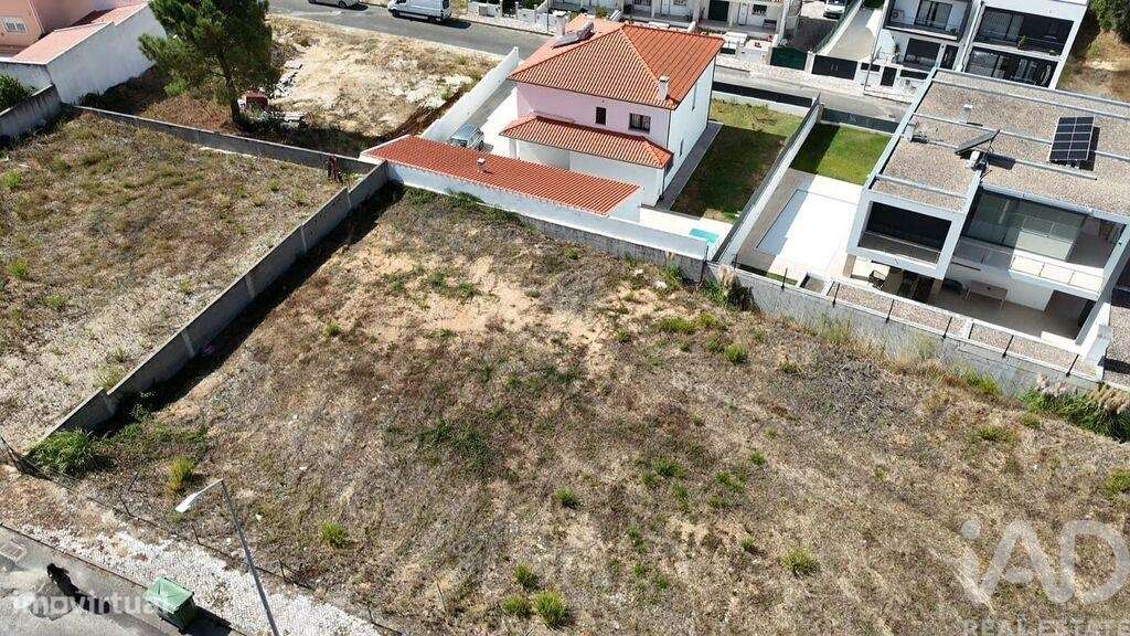 Terreno em Rio Maior de 240,00 m2 - Grande imagem: 2/30