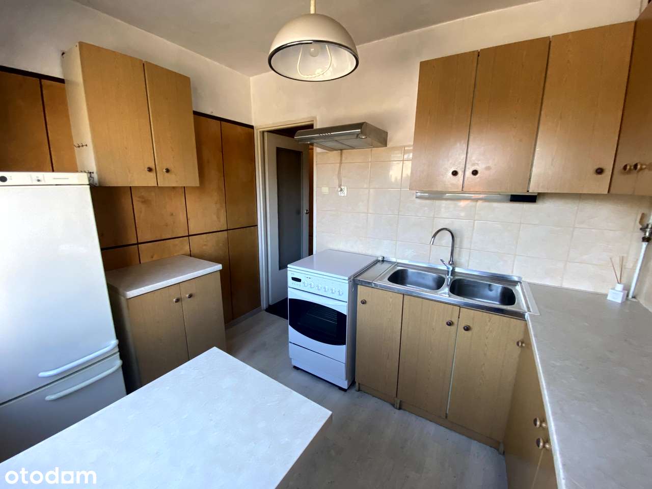 Ostrów Wlkp. ul. Iwaszkiewicza-14