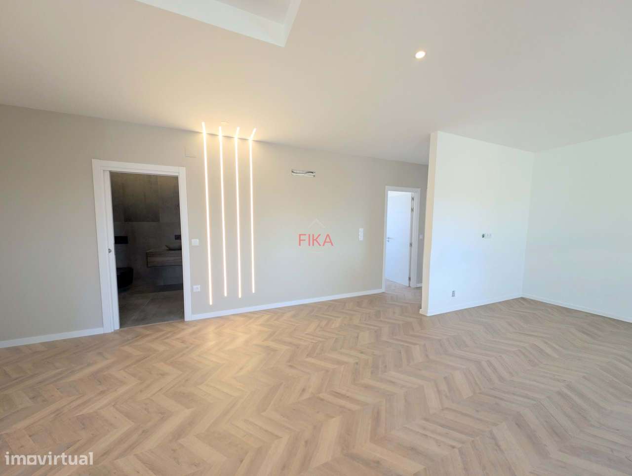 Apartamento T3 totalmente remodelado no centro de Setúbal-9