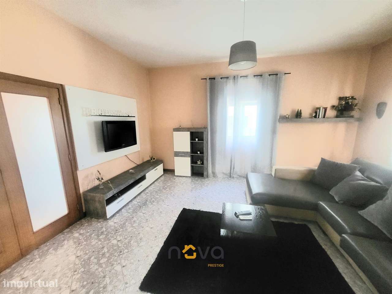 Moradia T4 com piscina | NOVA Imobiliária - Grande imagem: 4/34