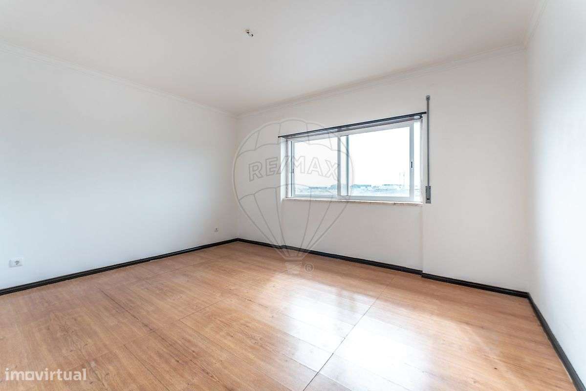 Moradia T6 para venda - Grande imagem: 2/47