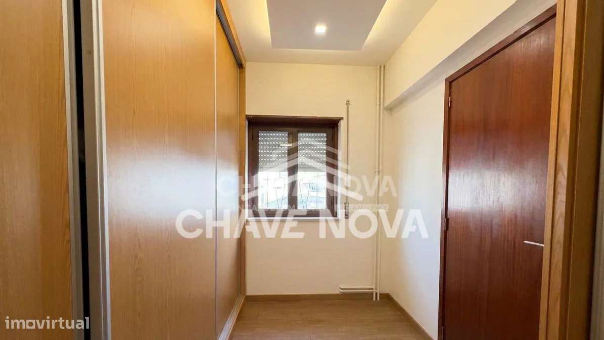 Andar Moradia V2+1 c/ Garagem em Canidelo-17